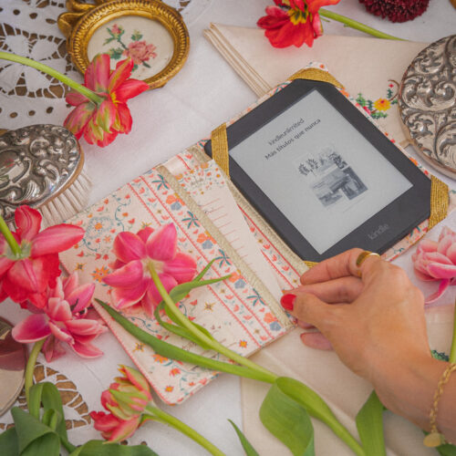Funda universal eBook / Kindle 6,8”-7” nonni martabge