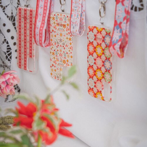 Funda para móvil con cinta cuelga-móvil Nonni (Todos los modelos de móvil)