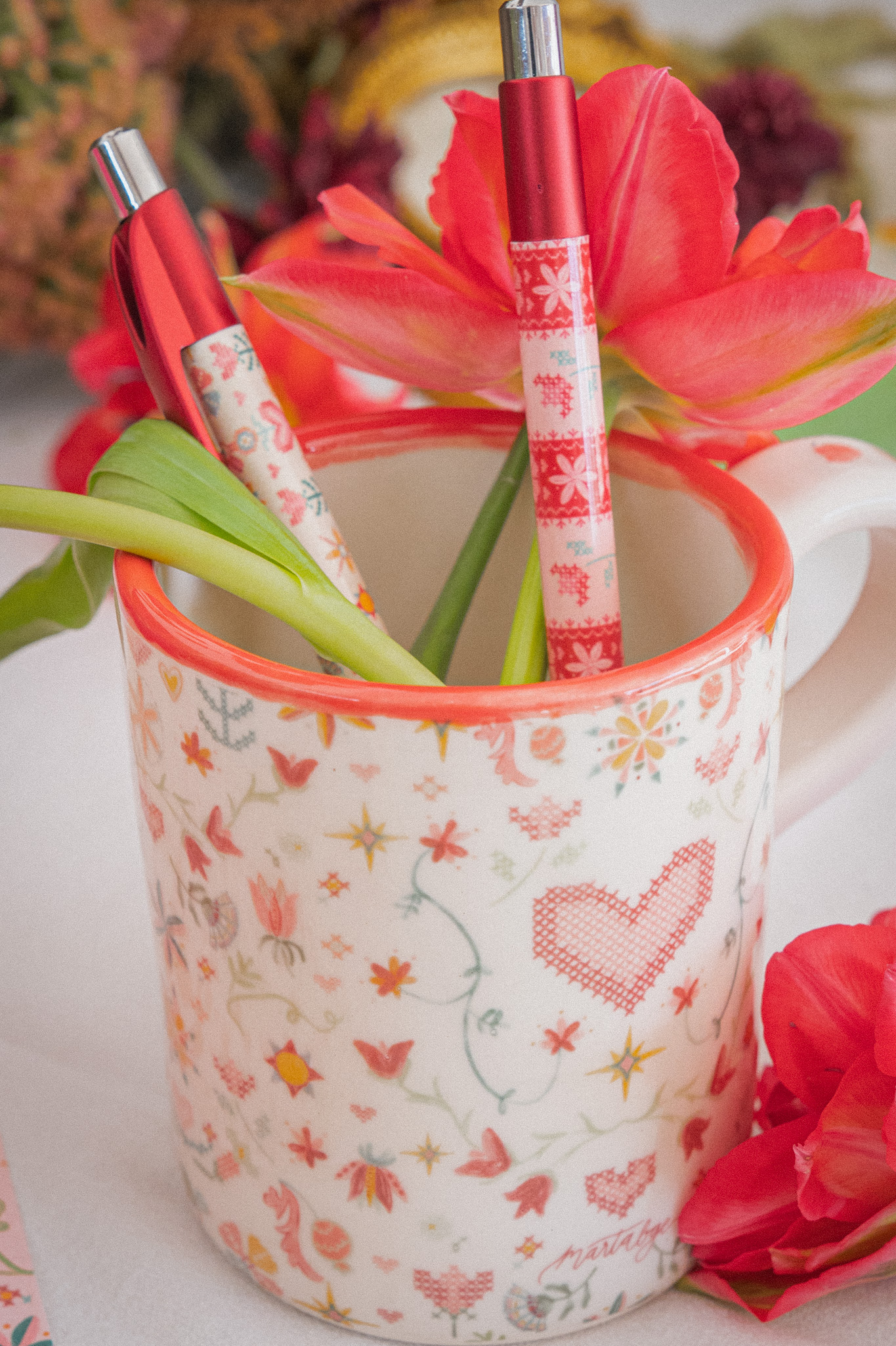 taza-artesana-corazon-flores-vintage