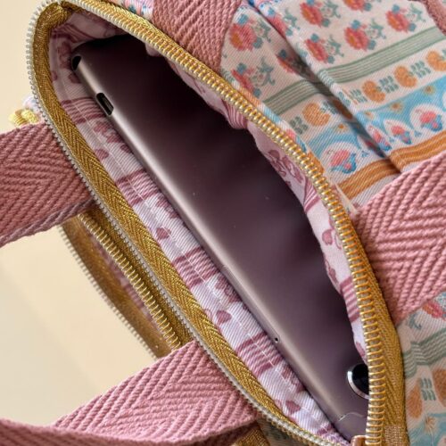 Funda para tablet o iPad de 9,7”-10” con asa corta dollhouse martabge