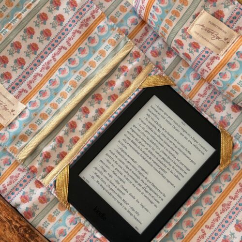 Funda universal eBook / Kindle 6,8”-7” dollhouse martabge